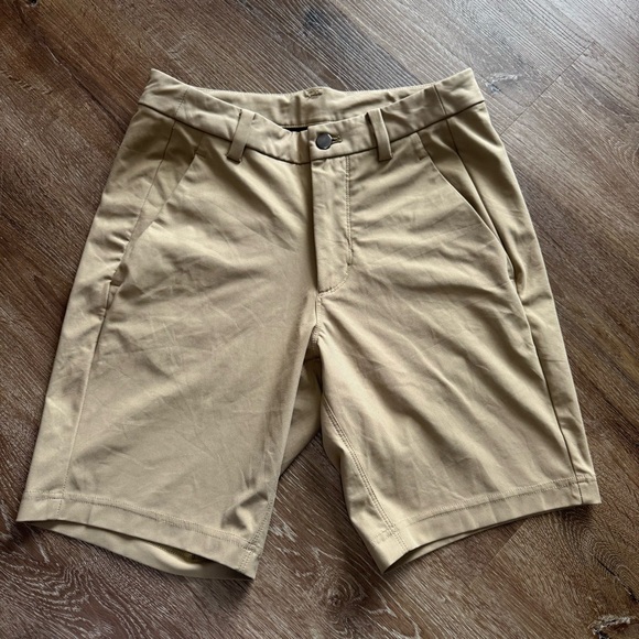 Lululemon Commission Short Slim *Chino 9" - Picture 4 of 8